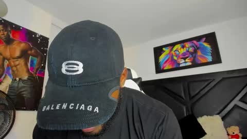 Snapshot of peter_coleman chatting on 28, 11, 2025 PeterColeman online show from 28, 11, 2025