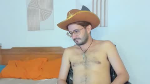 Snapshot of peter_x_annaud chatting on 31, 10, 2025 FELIPE online show from 31, 10, 2025