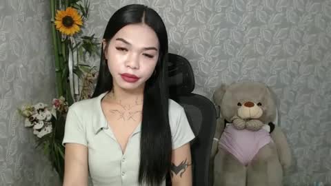 Snapshot of petite_angelx chatting on 10, 3, 2025 angel online show from 10, 3, 2025