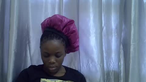 Snapshot of petite_melan chatting on 20, 10, 2025 petite_melan online show from 20, 10, 2025