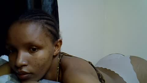 petite_melinda online show from 3, 7, 2026