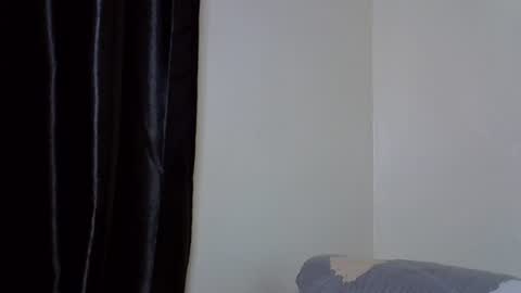 petite_melinda online show from 24, 7, 2026