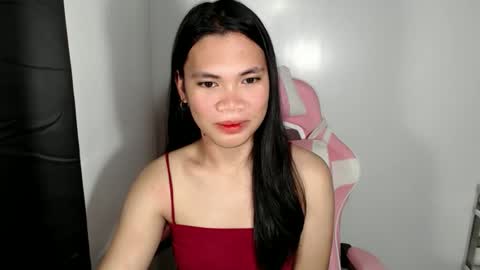 petite_pauline online show from 4, 3, 2026