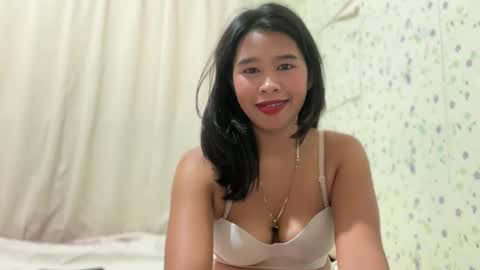 Snapshot of petiteasian01 chatting on 8, 3, 2026 petiteasian01 online show from 8, 3, 2026