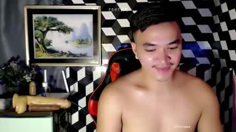 Snapshot of petitehugecockxnxxx chatting on 21, 12, 2025 Call me jake online show from 21, 12, 2025