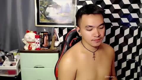 Snapshot of petitehugecockxnxxx chatting on 13, 2, 2026 Call me jake online show from 13, 2, 2026