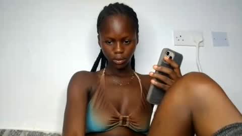 petitgirl88 online show from 16, 6, 2026