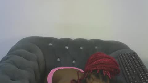 petitpearl online show from 13, 2, 2025