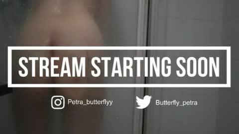 i.. .U can call me Nick ....    Help me to reach 200 thumbs up online show from 22, 4, 2026