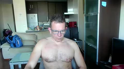 Snapshot of pg19clp4191zm chatting on 5, 2, 2026 Alex online show from 5, 2, 2026