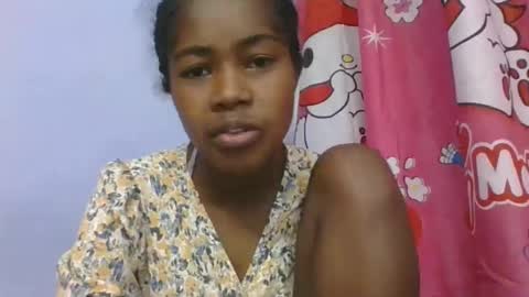 phania185885 online show from 25, 4, 2026