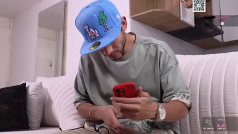 Snapshot of phantom_bigger1 chatting on 27, 1, 2025 phantom_bigger1 online show from 27, 1, 2025