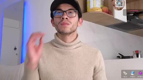 Snapshot of phantom_bigger1 chatting on 20, 2, 2025 phantom_bigger1 online show from 20, 2, 2025