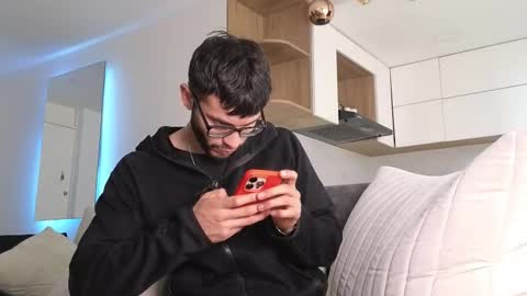 Snapshot of phantom_bigger1 chatting on 3, 12, 2025 phantom_bigger1 online show from 3, 12, 2025