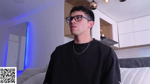 Snapshot of phantom_bigger1 chatting on 3, 3, 2026 phantom_bigger1 online show from 3, 3, 2026