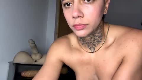 PHILLIP online show from 5, 10, 2025