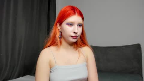 Snapshot of phoenixvale chatting on 14, 12, 2025 Phoenixvale Pls follow me online show from 14, 12, 2025