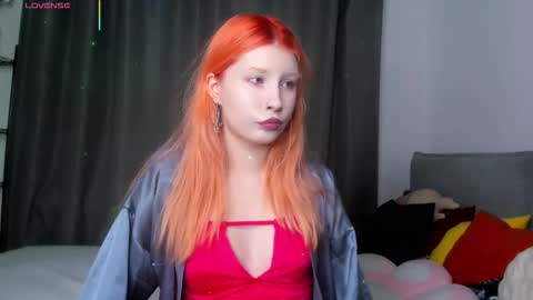 Snapshot of phoenixvale chatting on 16, 12, 2025 Phoenixvale Pls follow me online show from 16, 12, 2025