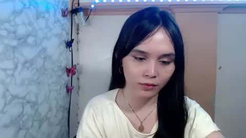 Ms Pia online show from 21, 4, 2026