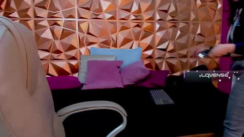  PIA FISHER  online show from 3, 3, 2026