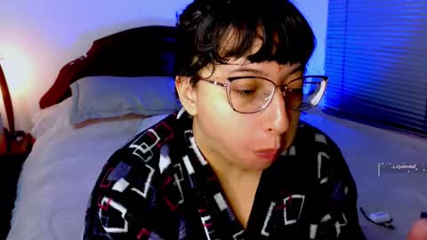  PIA FISHER  online show from 9, 3, 2026