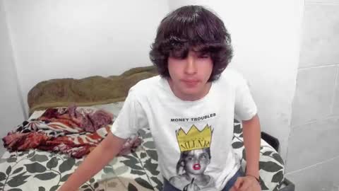 picaszomilos350 online show from 26, 11, 2025