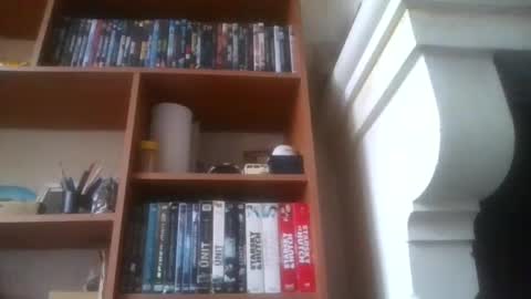 pichoun71 online show from 31, 12, 2024