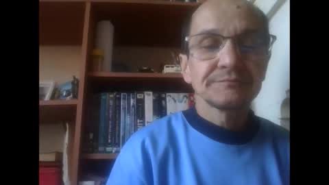 pichoun71 online show from 7, 3, 2025