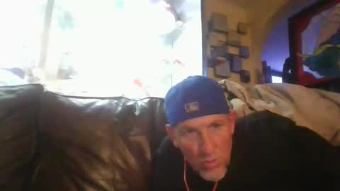 pierce702420 online show from 27, 3, 2026