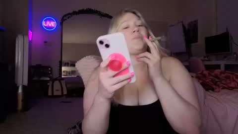 Piggy Rose online show from 30, 4, 2026