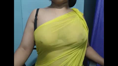 Snapshot of pilowprincess chatting on 24, 4, 2026 Sayra online show from 24, 4, 2026