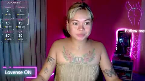 Snapshot of pinay_sweetlenatashaxx chatting on 2, 10, 2025 call me natasha online show from 2, 10, 2025