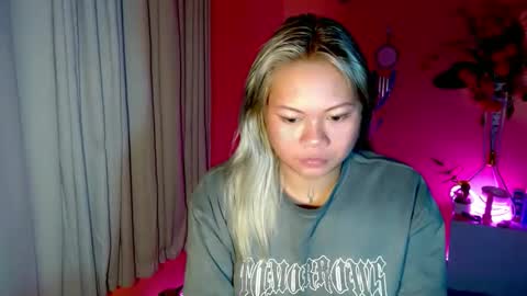 Snapshot of pinay_sweetlenatashaxx chatting on 8, 10, 2025 call me natasha online show from 8, 10, 2025