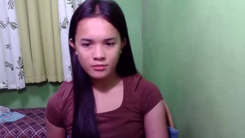 pinaymorena_rhowe online show from 8, 12, 2024