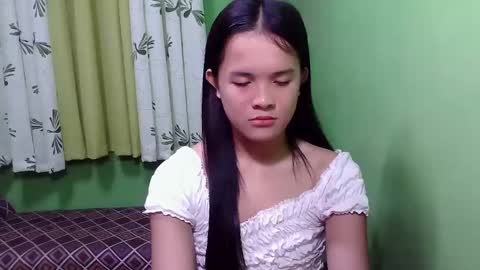 pinaymorena_rhowe online show from 3, 1, 2025