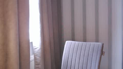       online show from 28, 4, 2026