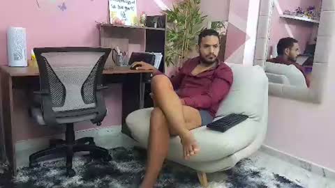 pineappleflipped online show from 29, 7, 2026
