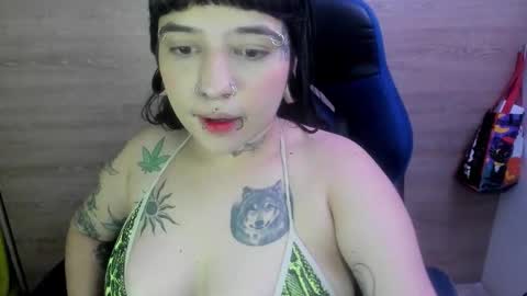 weedcandy ig y twitter xpink dustt online show from 18, 9, 2025