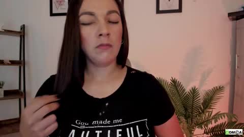 Snapshot of pink_kitten_ chatting on 28, 2, 2026 Eli online show from 28, 2, 2026