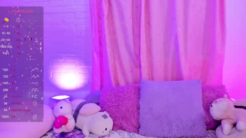 Snapshot of pink_quarz chatting on 16, 12, 2024 KELLY online show from 16, 12, 2024