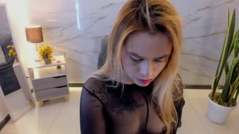 pink_secret online show from 27, 4, 2026