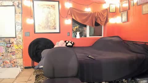 Snapshot of pinkandheated chatting on 31, 1, 2025 Virginity smiles online show from 31, 1, 2025