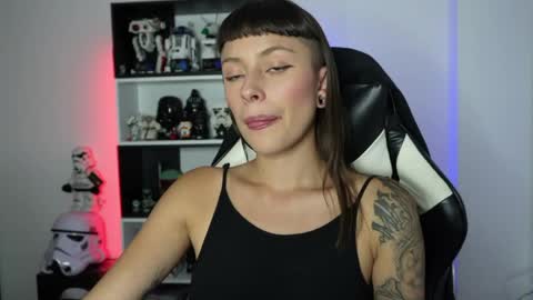 Emily online show from 26, 3, 2026