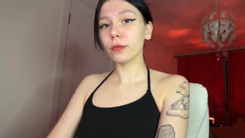 pinkdollylovv online show from 1, 2, 2025