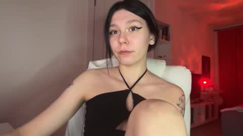 pinkdollylovv online show from 28, 2, 2025