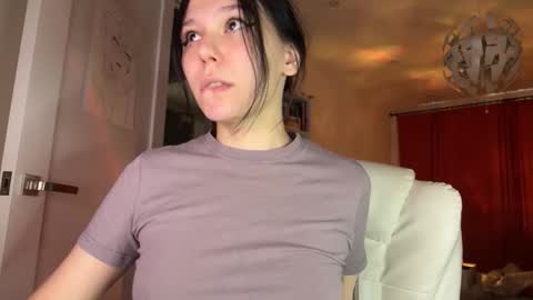 pinkdollylovv online show from 13, 9, 2025