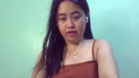 Snapshot of pinkish_shine chatting on 18, 2, 2025 Hi its me shine online show from 18, 2, 2025