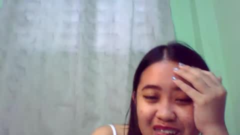 Snapshot of pinkish_shine chatting on 8, 3, 2025 Hi its me shine online show from 8, 3, 2025