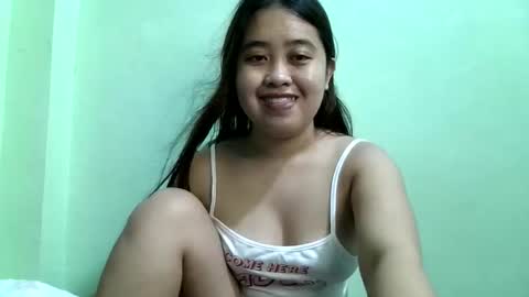 Snapshot of pinkish_shine chatting on 28, 10, 2025 Hi its me shine online show from 28, 10, 2025
