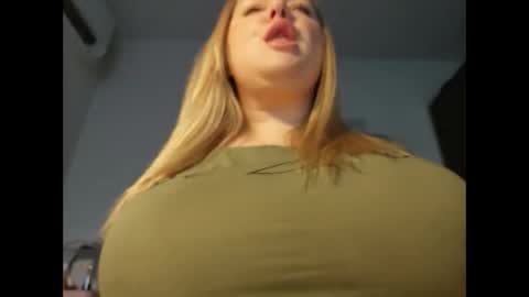 Snapshot of pinksamantha1 chatting on 21, 11, 2025 Samantha online show from 21, 11, 2025